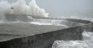 ঝড়ে বিপর্যস্ত উত্তর ইউরোপের ৫ দেশ